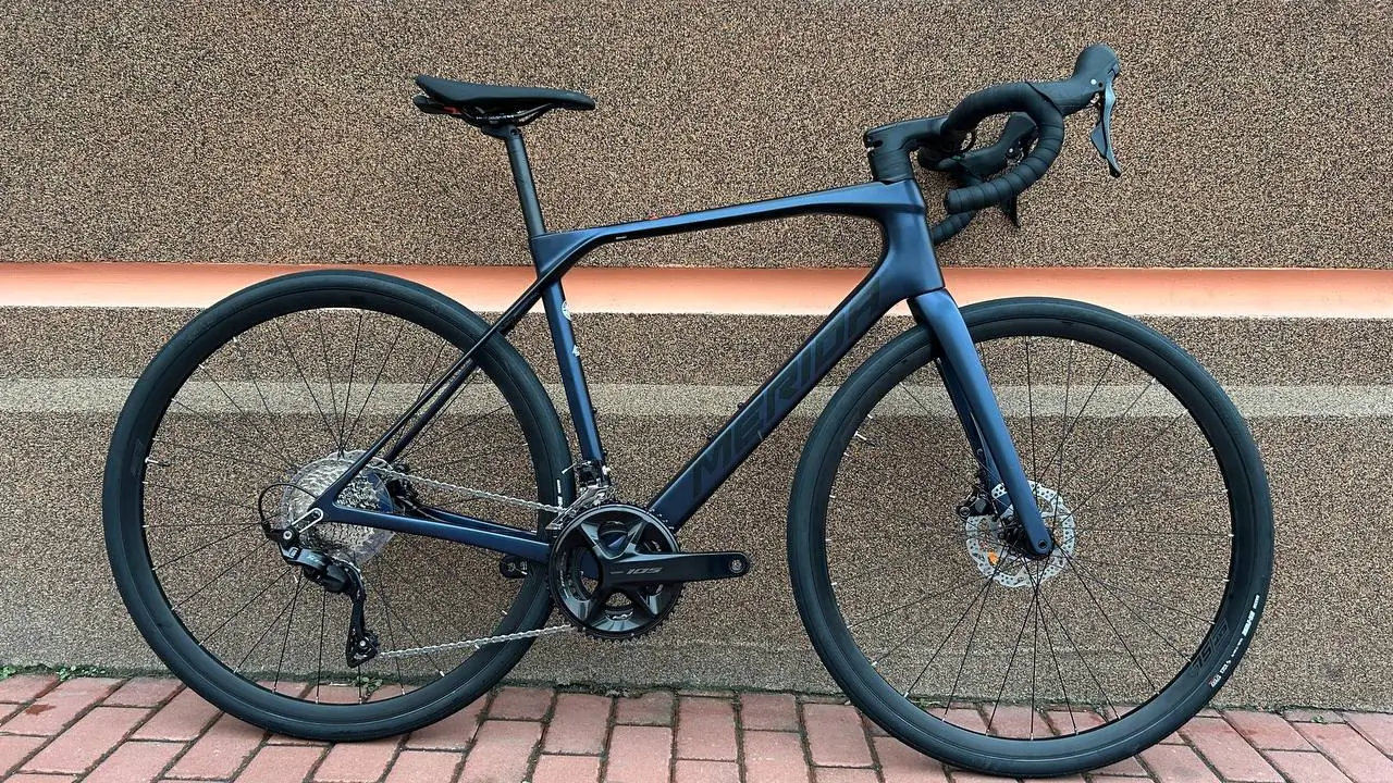 Велосипед 28″ Merida Scultura Endurance 4000 2025